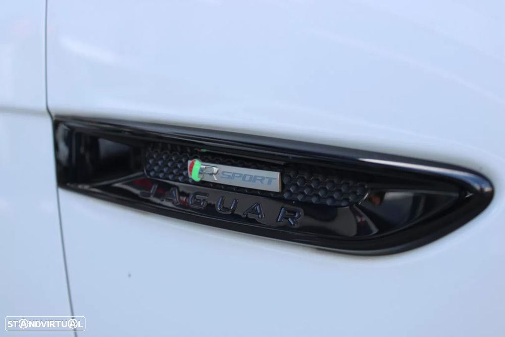 Jaguar XE 2.0 D R-Sport Aut. - 15