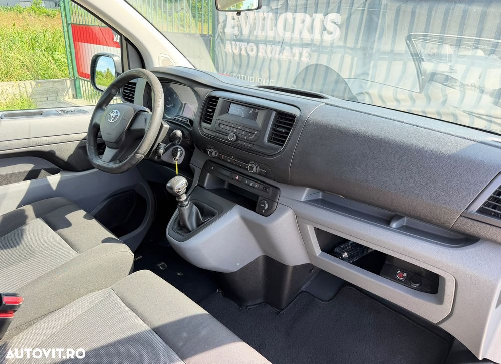 Toyota Proace 1.5 D-4D 120CP 8+1 L2H1 Base+ - 27