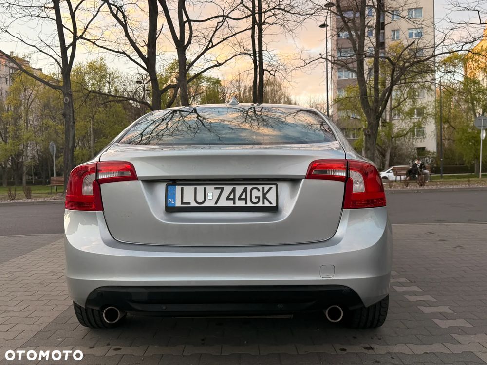 Volvo S60 - 3