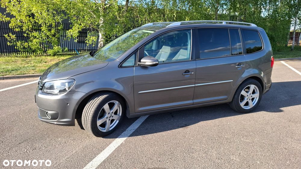 Volkswagen Touran 2.0 TDI DPF DSG Highline - 1