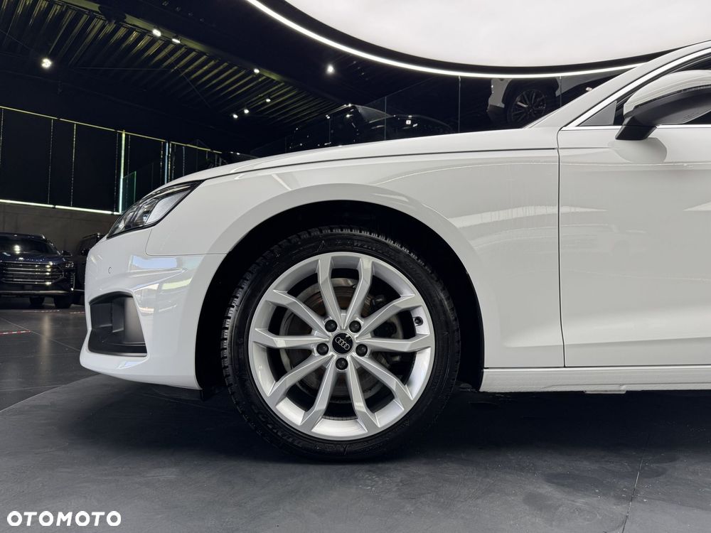 Audi A4 Avant 35 TFSI mHEV S tronic - 22