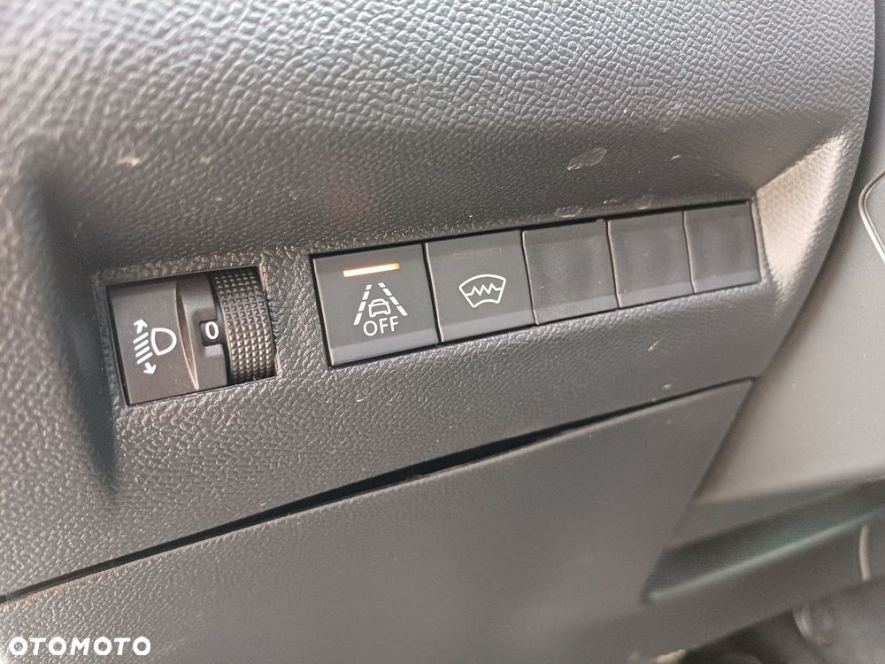 Peugeot 2008 - 23
