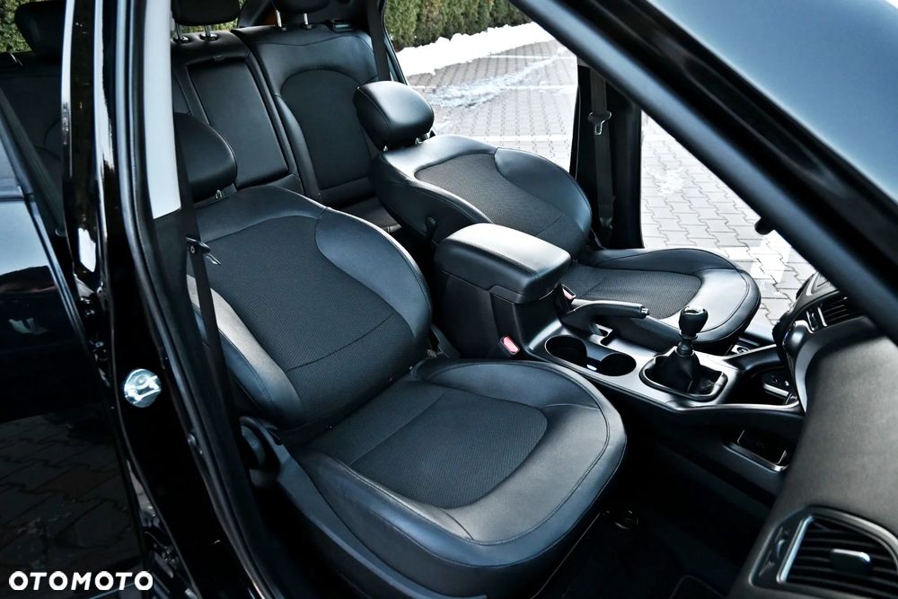 Hyundai ix35 1.6 GDI Premium 2WD - 32