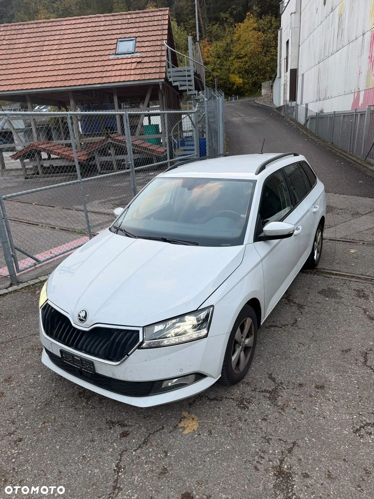 Skoda Fabia 2019 photo 2