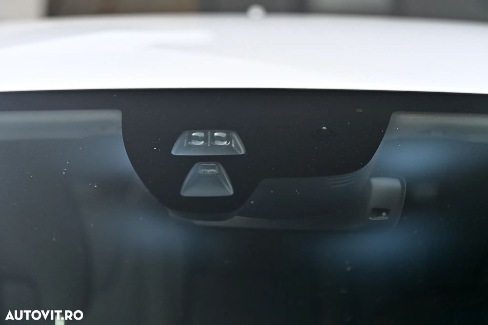 Volvo V40 D3 Geartronic Momentum - 34