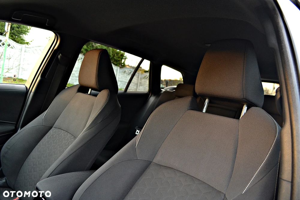 Toyota Corolla 2.0 Hybrid Comfort - 26