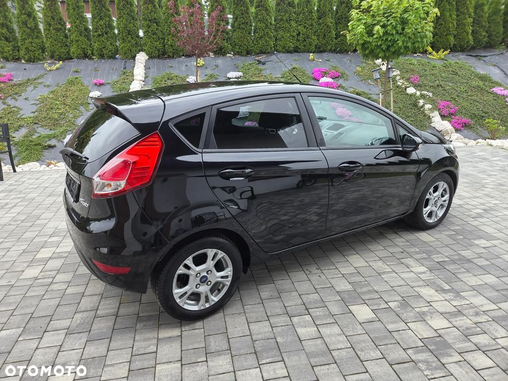 Ford Fiesta 1.25 Champions Edition - 19