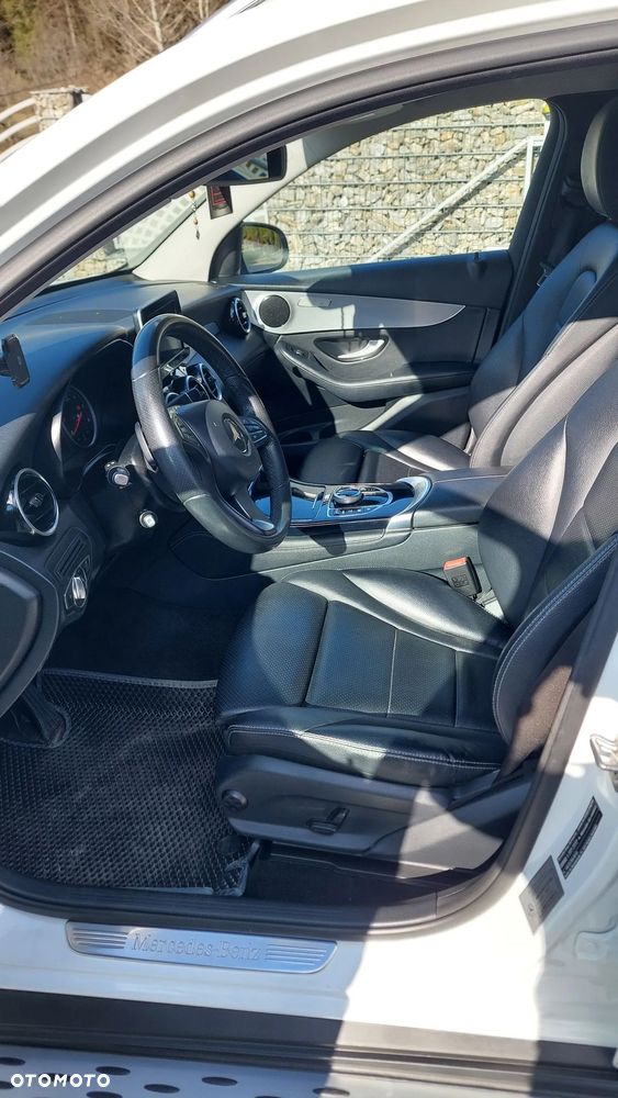 Mercedes-Benz GLC - 13