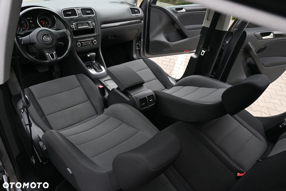 Volkswagen Golf 1.4 TSI DSG Individual - 28