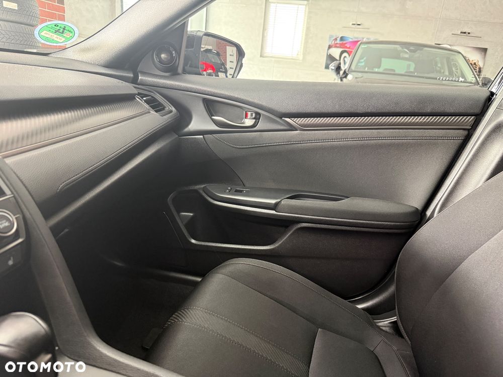 Honda Civic 1.5 i-VTEC Turbo CVT Sport - 26