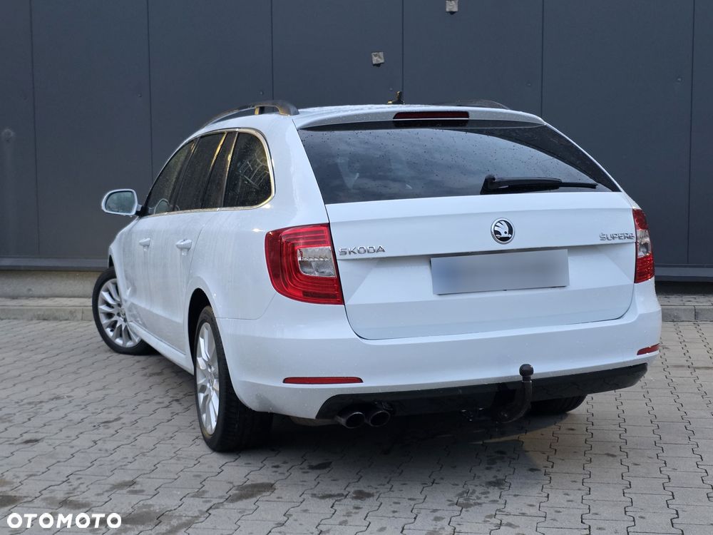 Skoda Superb 2.0 TDI Business DSG - 10