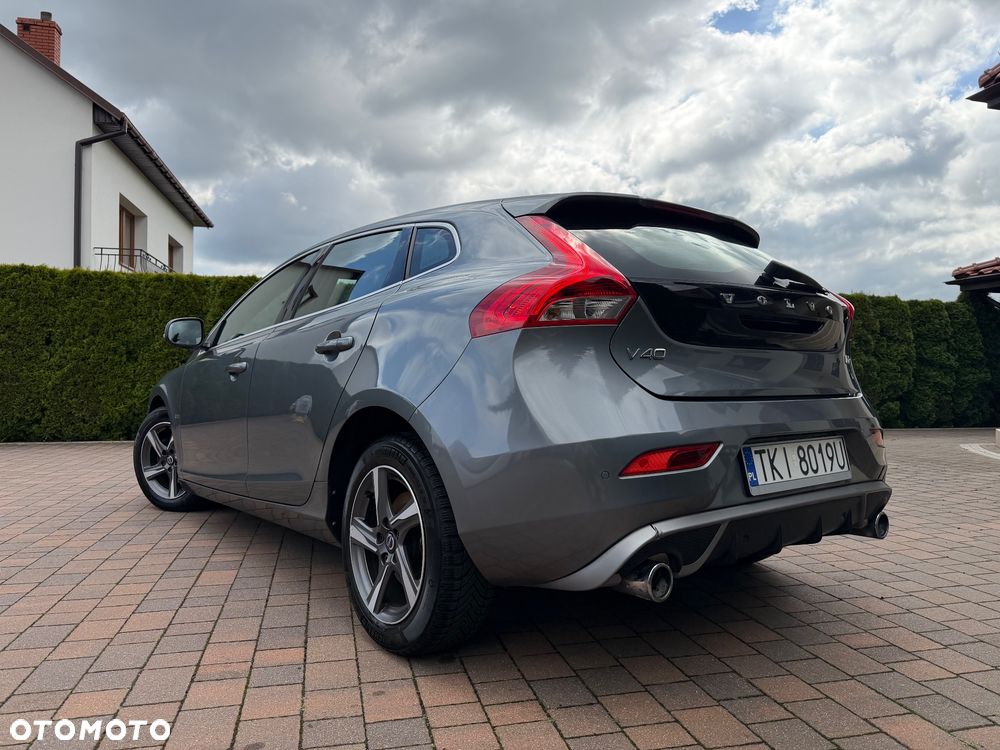 Volvo V40 D2 Drive-E R-Design Momentum - 33