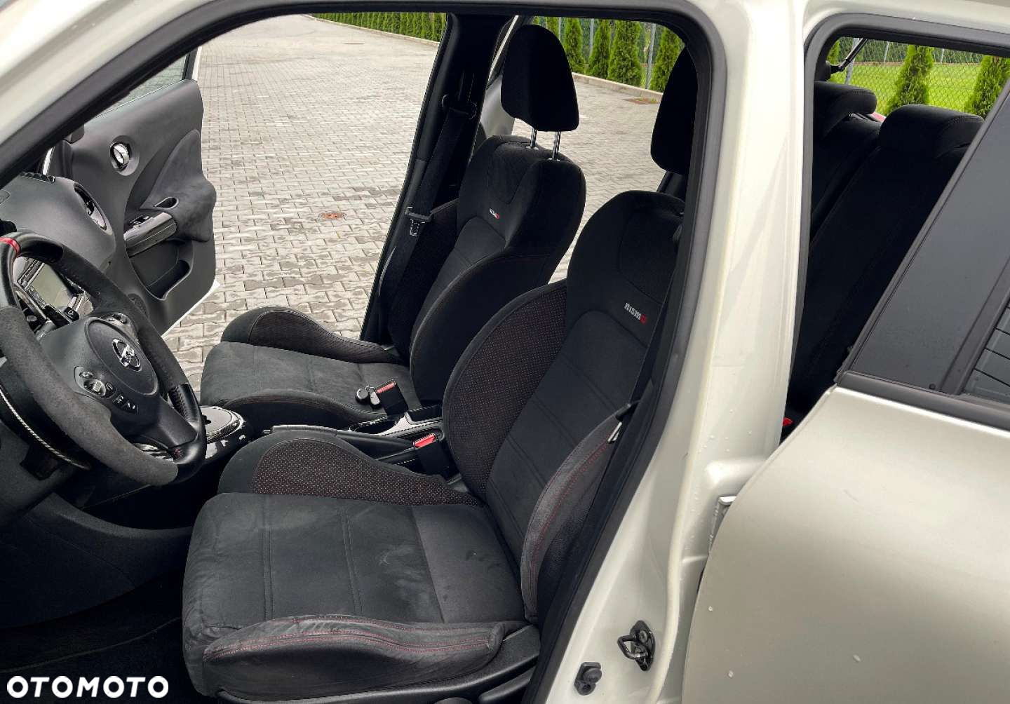 Nissan Juke 1.6 DIG-T Nismo RS 4WD Xtronic - 16
