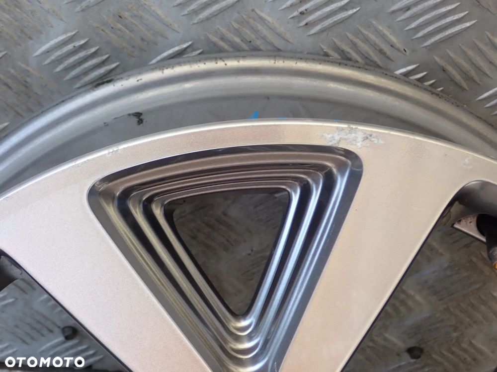 FELGA ALUMINIOWA KIA SPORTAGE 6,5JX17 ET 40 5X114,3 52910-3W610  1 SZTUKA - 2