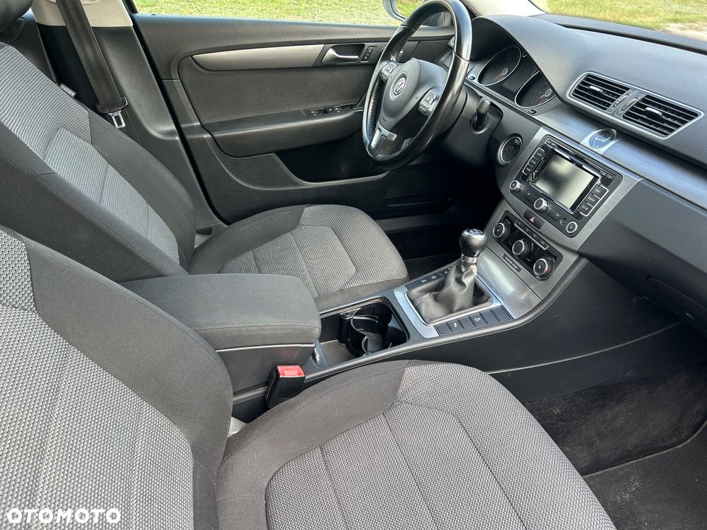Volkswagen Passat Variant 2.0 TDI BlueMotion Technology Comfortline - 13