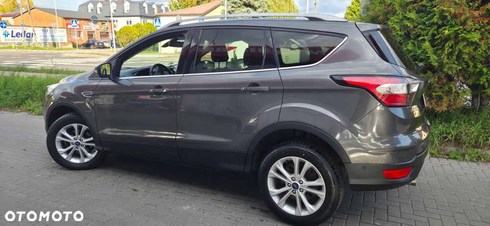 Ford Kuga 1.5 EcoBoost FWD Edition ASS MMT6 - 6