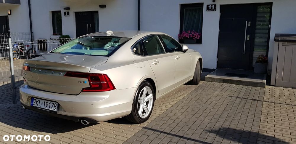 Volvo S90 D4 Momentum - 10