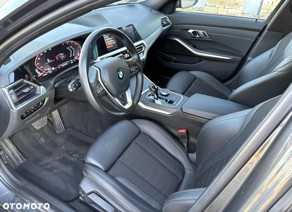 BMW Seria 3 320d xDrive Advantage sport - 9
