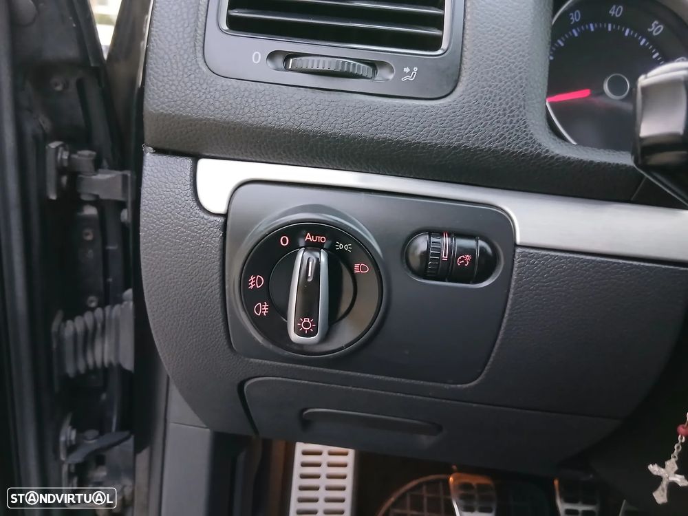 VW Golf 2.0 GTI - 21
