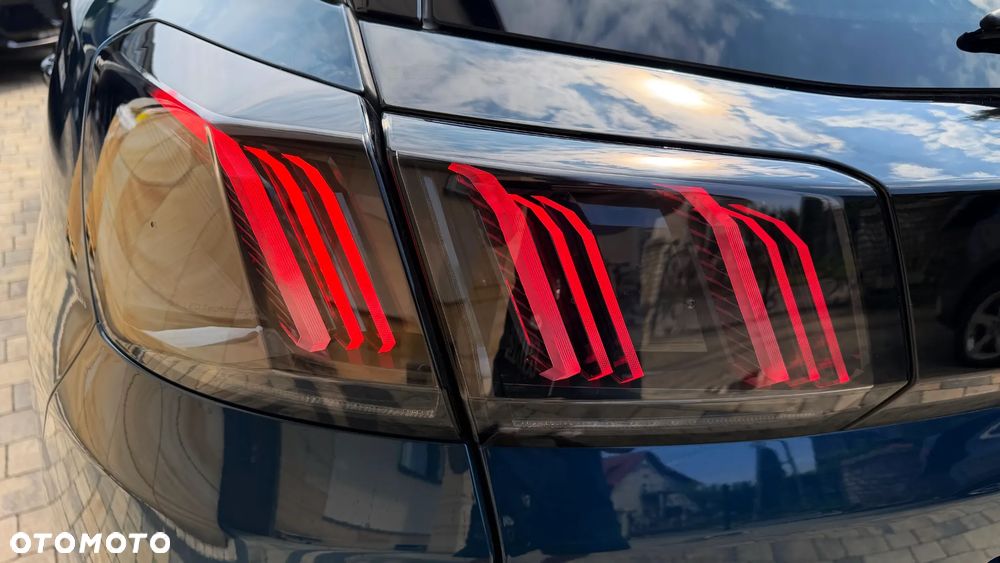Peugeot 3008 BlueHDi 130 Stop & Start EAT8 Allure - 10