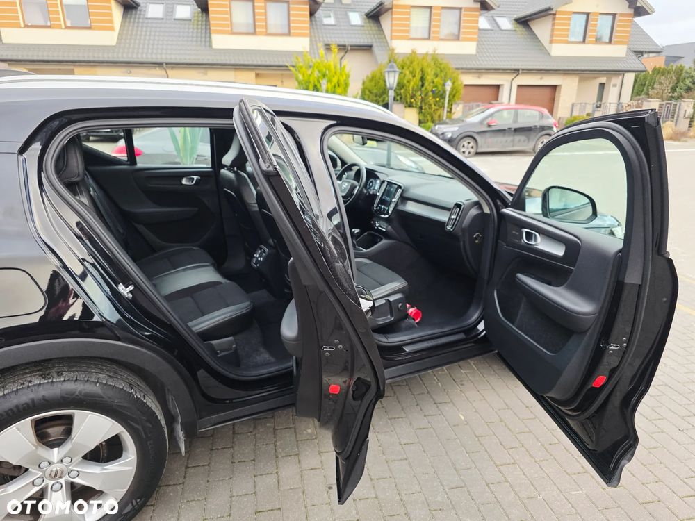 Volvo XC 40 T3 Momentum - 36
