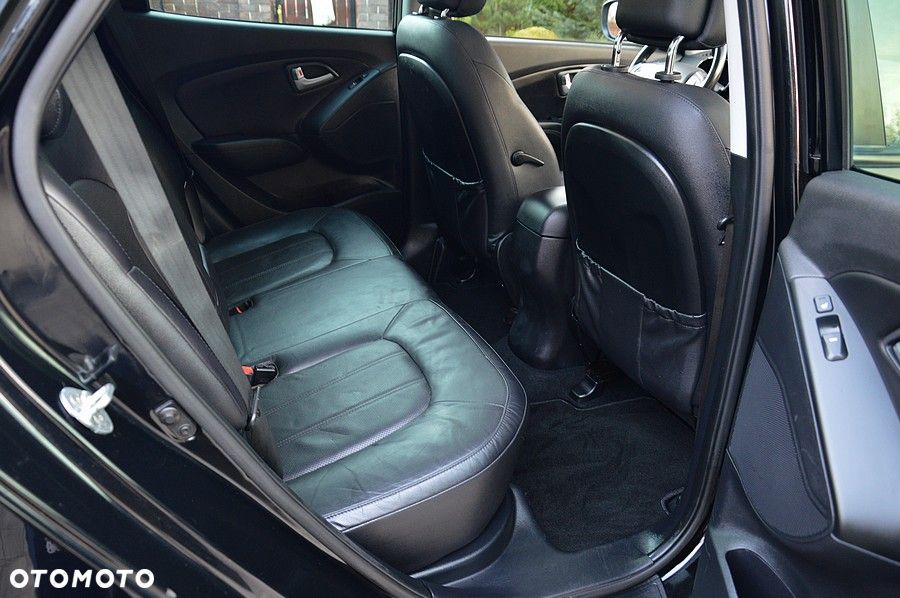 Hyundai ix35 1.6 2WD Fifa World Cup Edition - 24