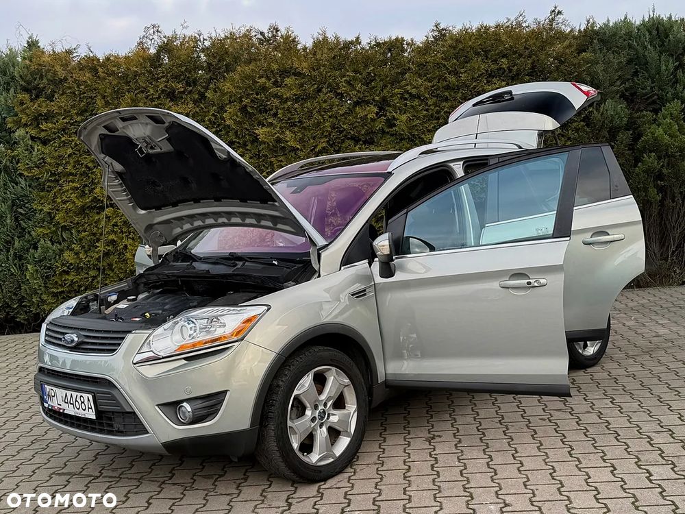 Ford Kuga 2.0 TDCi 2x4 Titanium - 37