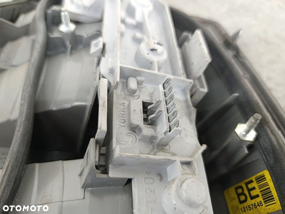 LAMPA TYLNA LEWA OPEL VECTRA C 13157646 HATCHBACK - 6