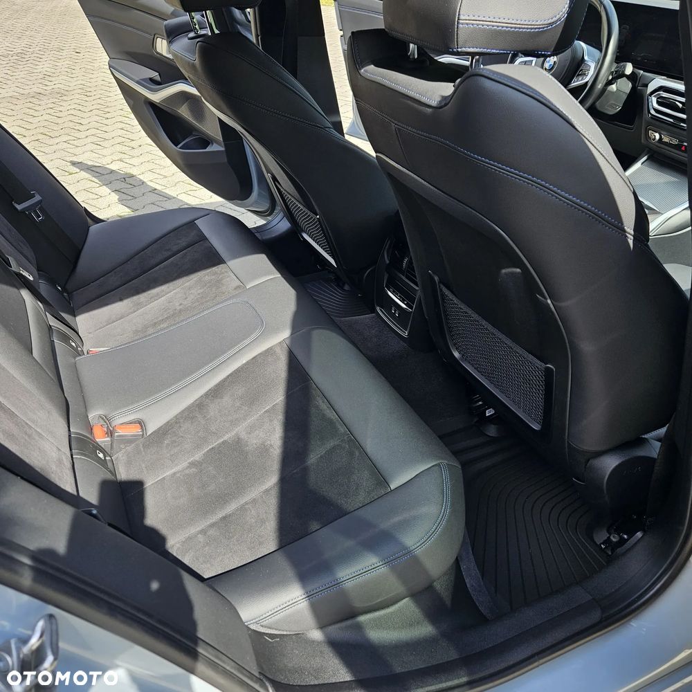 BMW Seria 3 318d M Sport Shadow - 16