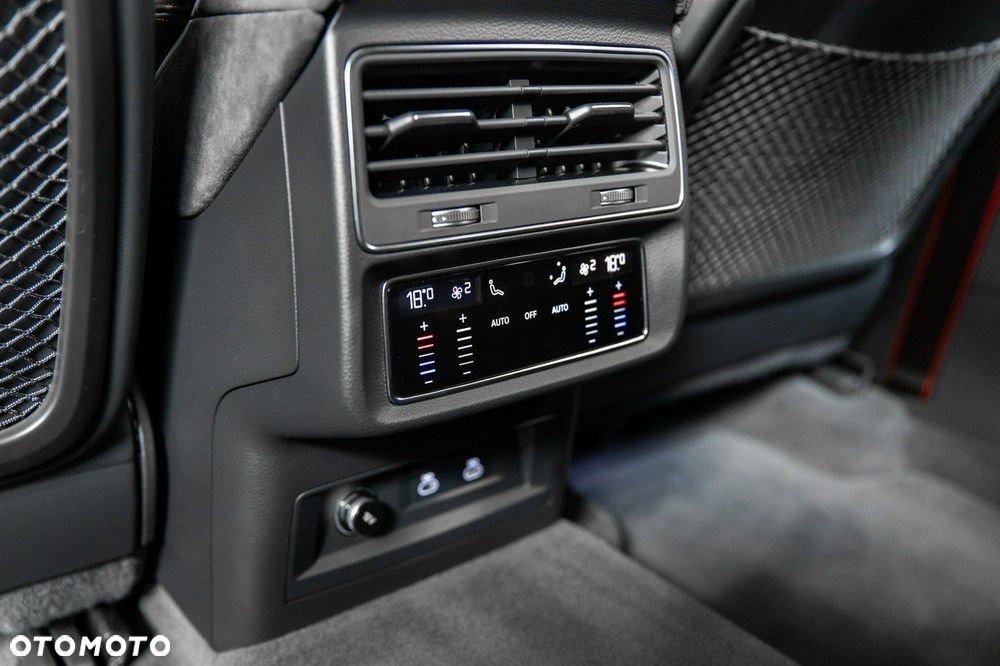 Audi RS Q8 TFSI Quattro Tiptronic - 31