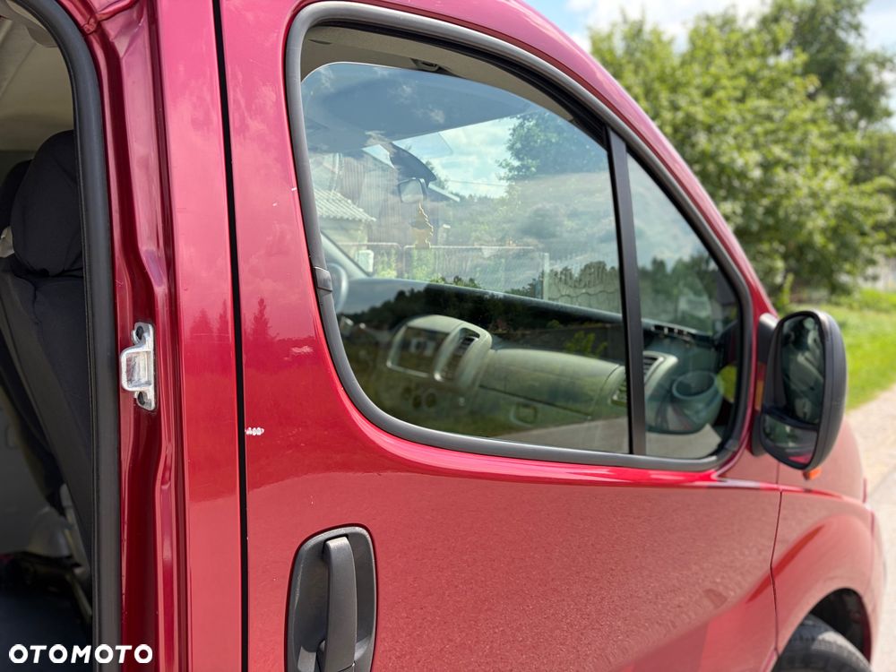 Opel Vivaro L2H1 2.9t - 20