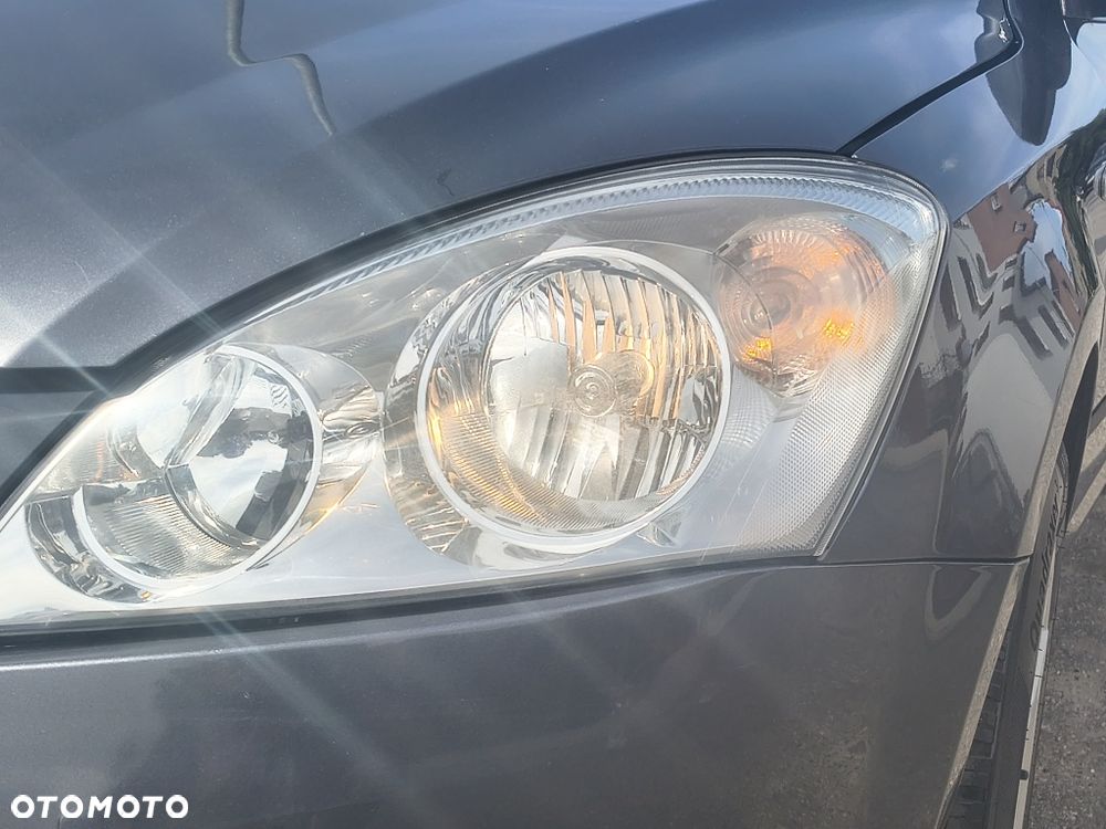 Kia Ceed - 6