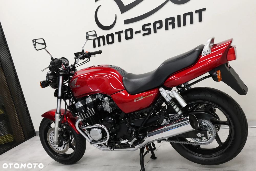 Honda CB - 12