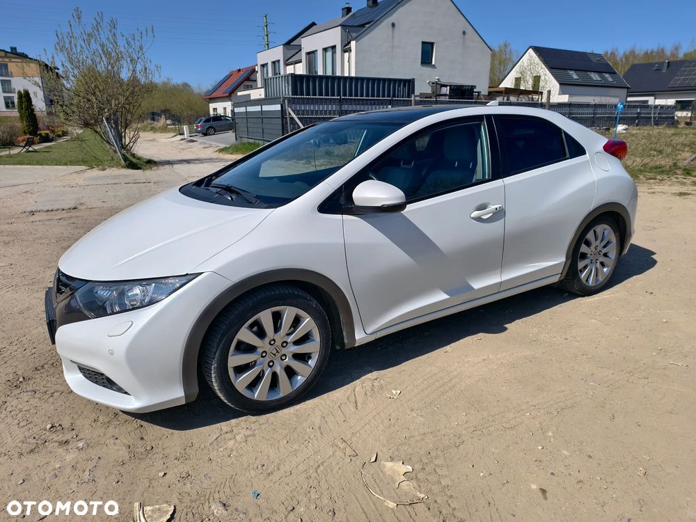 Honda Civic 1.8i-VTEC Automatik Executive - 2
