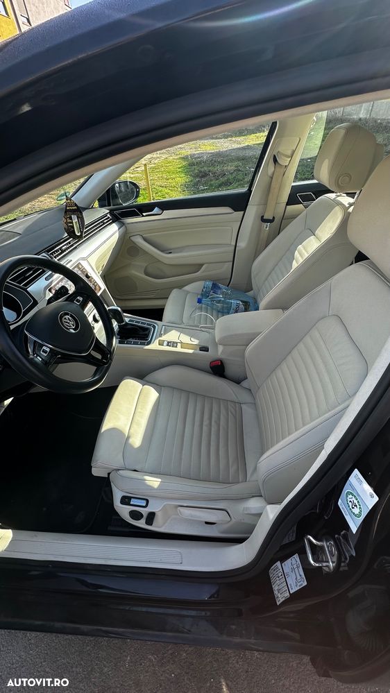 Volkswagen Passat 2.0 TDI (BlueMotion Technology) DSG Highline - 24