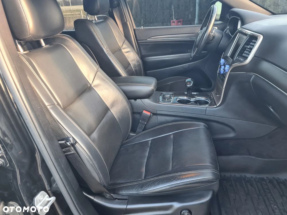 Jeep Grand Cherokee - 20