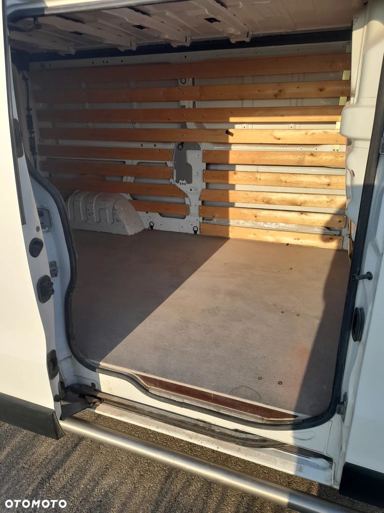 Opel Vivaro - 6
