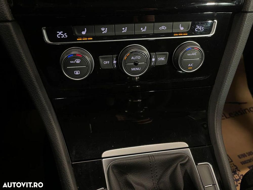 Volkswagen Golf 1.6 TDI DPF BMT Highline - 19