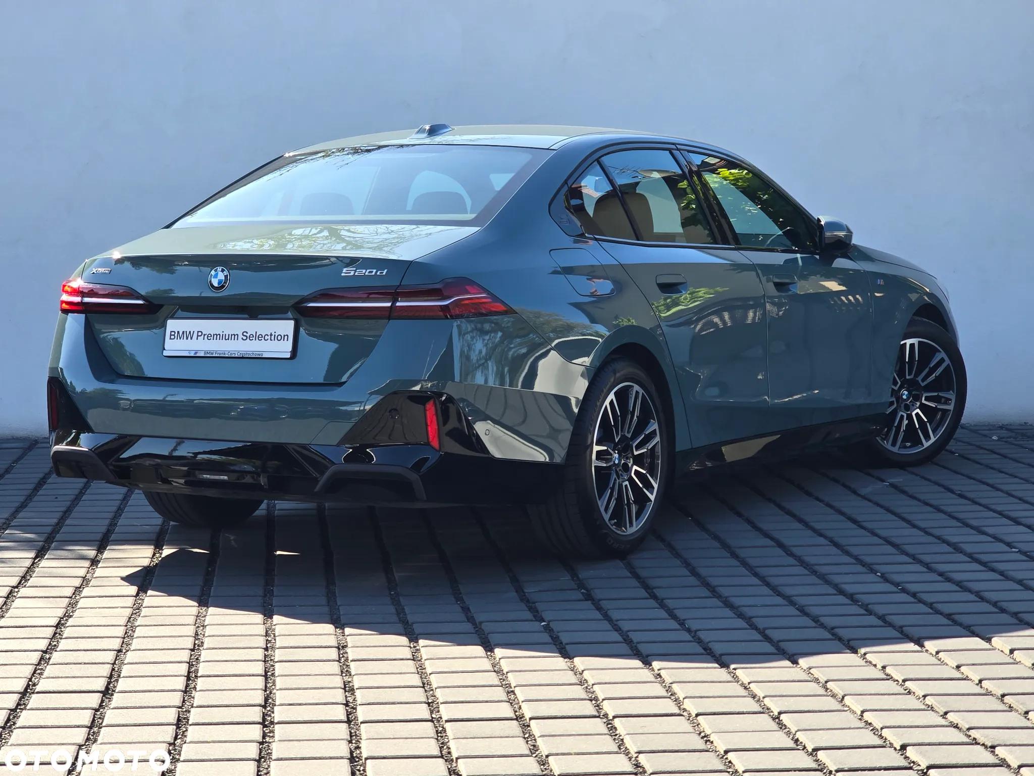 BMW Seria 5 520d xDrive - 2