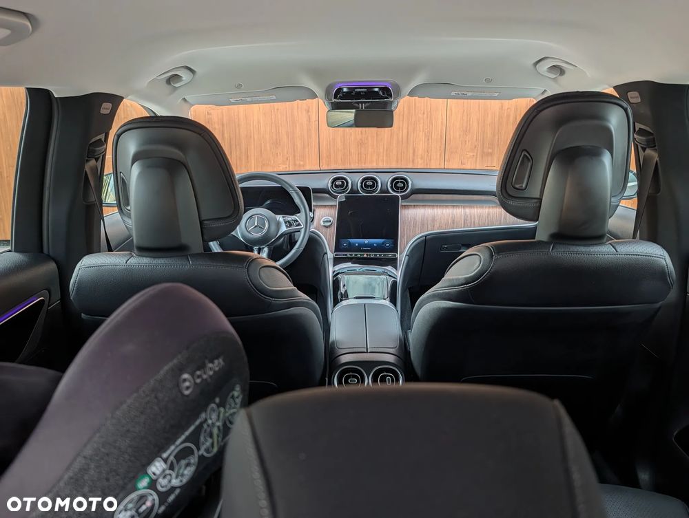 Mercedes-Benz GLC - 22