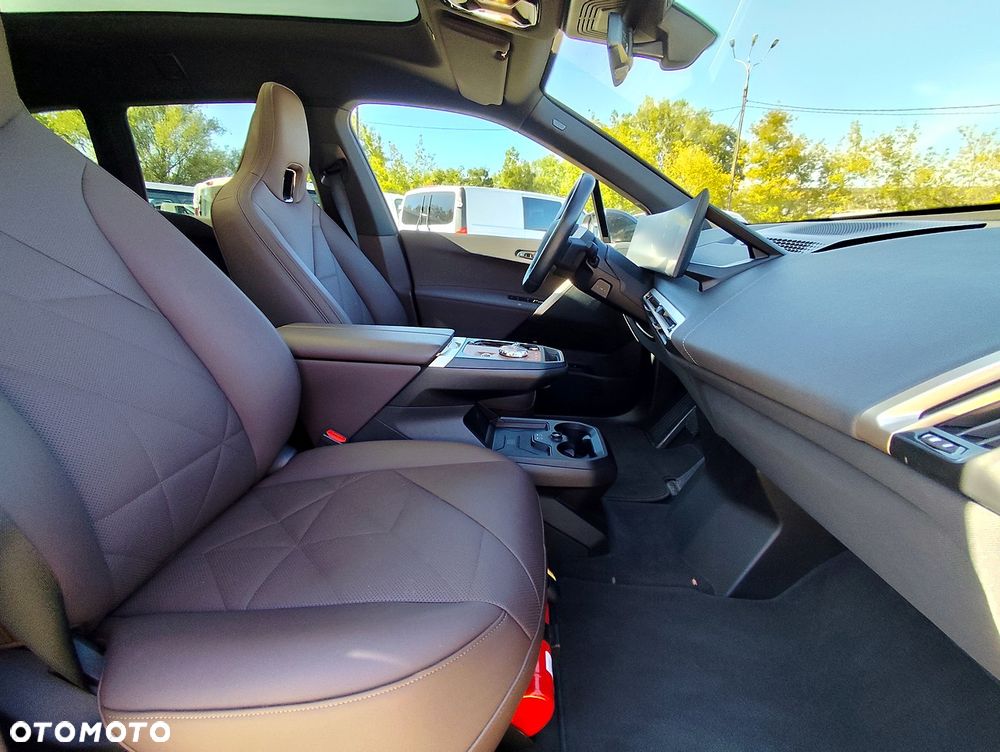 BMW iX xDrive50 111.5kWh Signature - 10