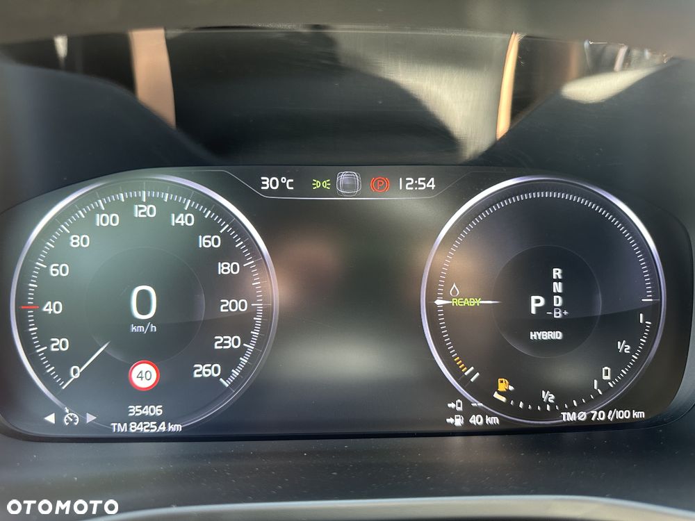 Volvo XC 40 - 18