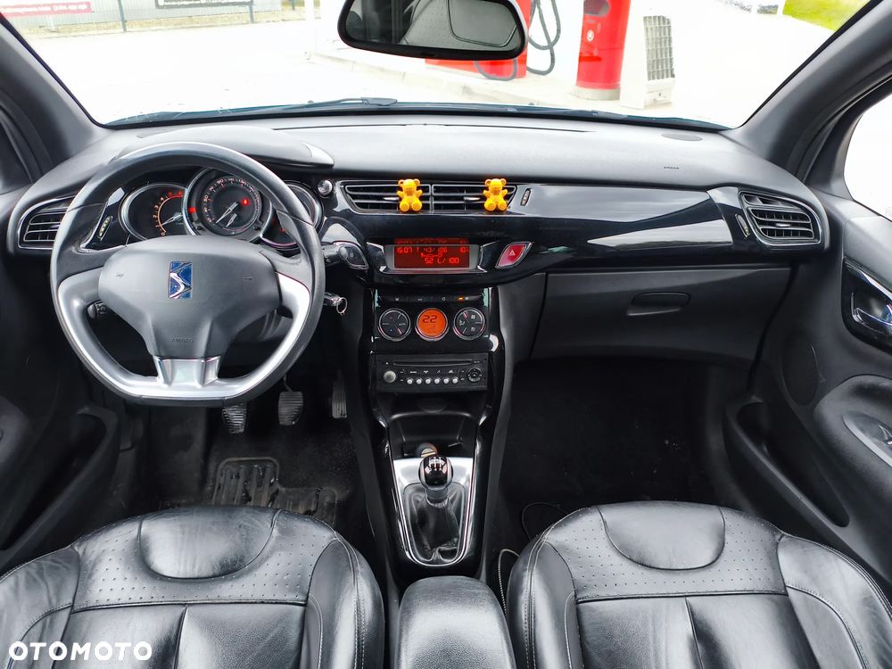 Citroën DS3 HDi 90 FAP SoChic - 12