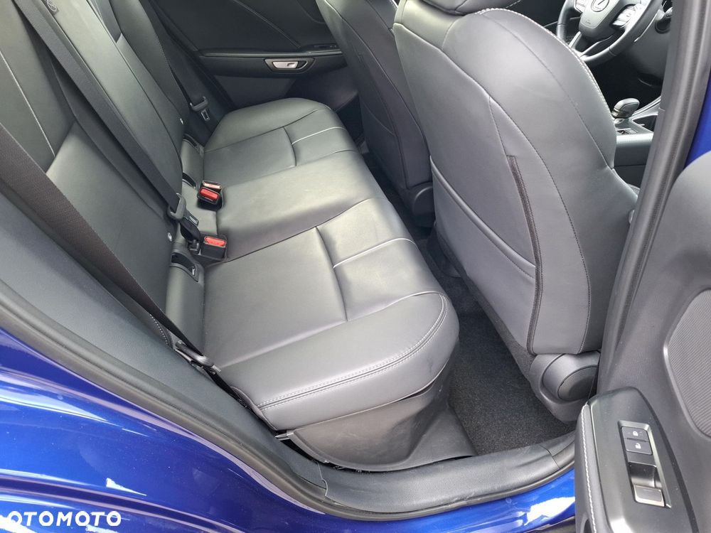 Lexus LBX 1.5 Hybrid Relax - 14