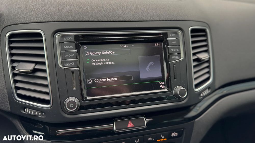 Volkswagen Sharan 2.0 TDI DSG (BlueMotion Technology) Highline - 21