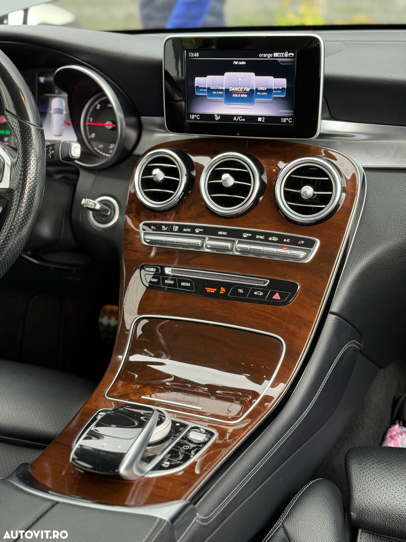 Mercedes-Benz GLC 220 d 4MATIC - 29