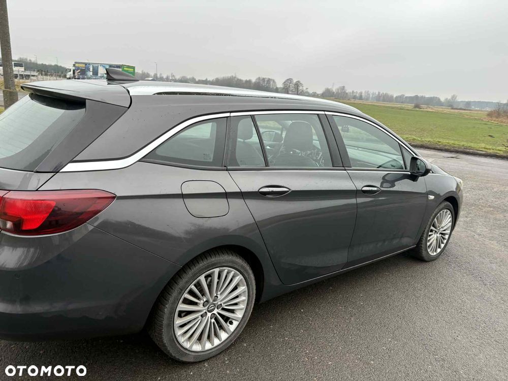 Opel Astra 1.6 CDTI Cosmo - 10