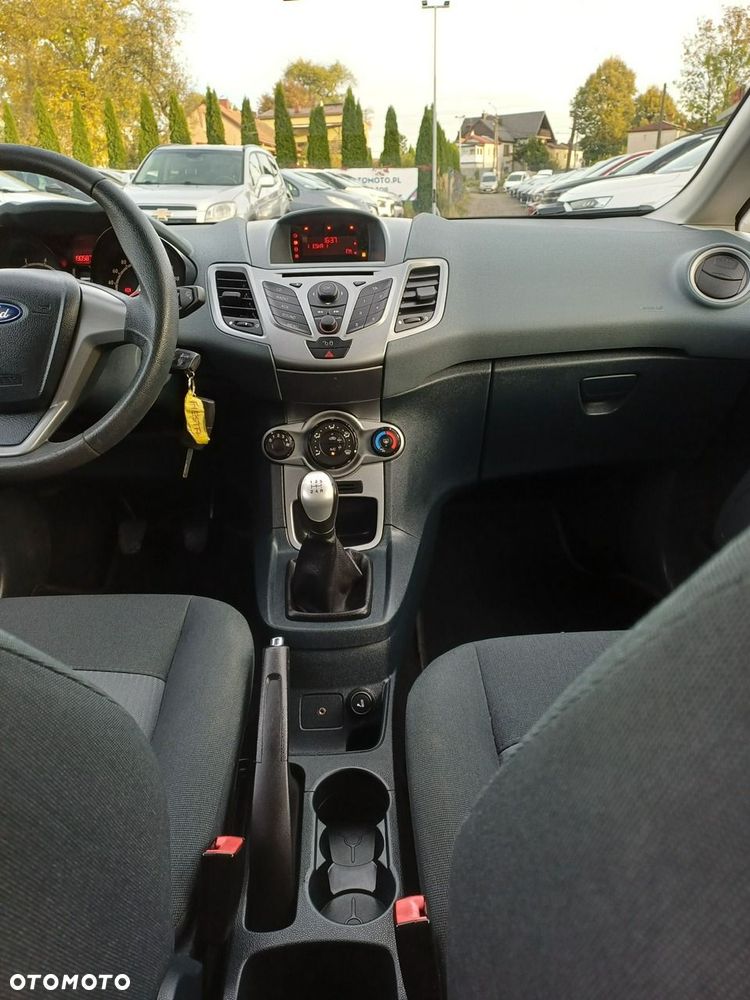Ford Fiesta 1.25 Silver X - 18