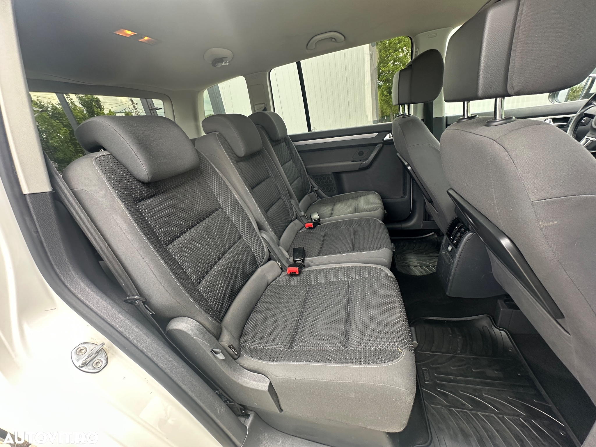 Volkswagen Touran 2.0 TDI BlueMotion Technology Comfortline - 19