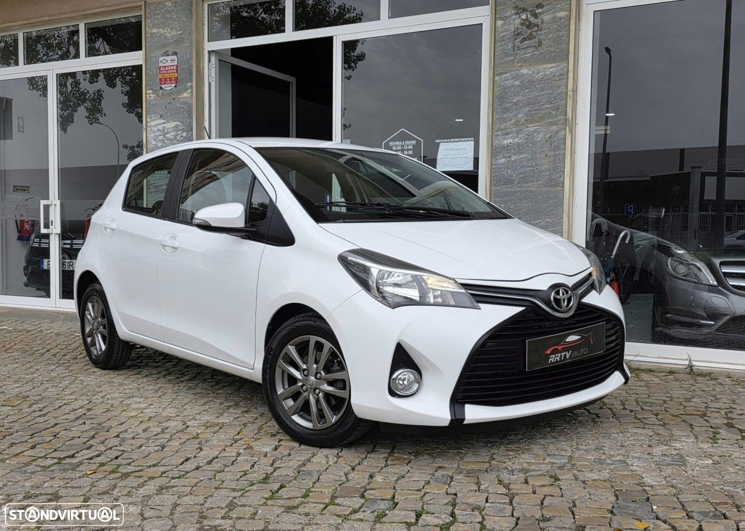Toyota Yaris 1.0 VVT-i Comfort+P.Style - 9